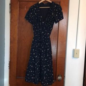 Vintage Style Flutter Sleeve Star Print Wrap Dress